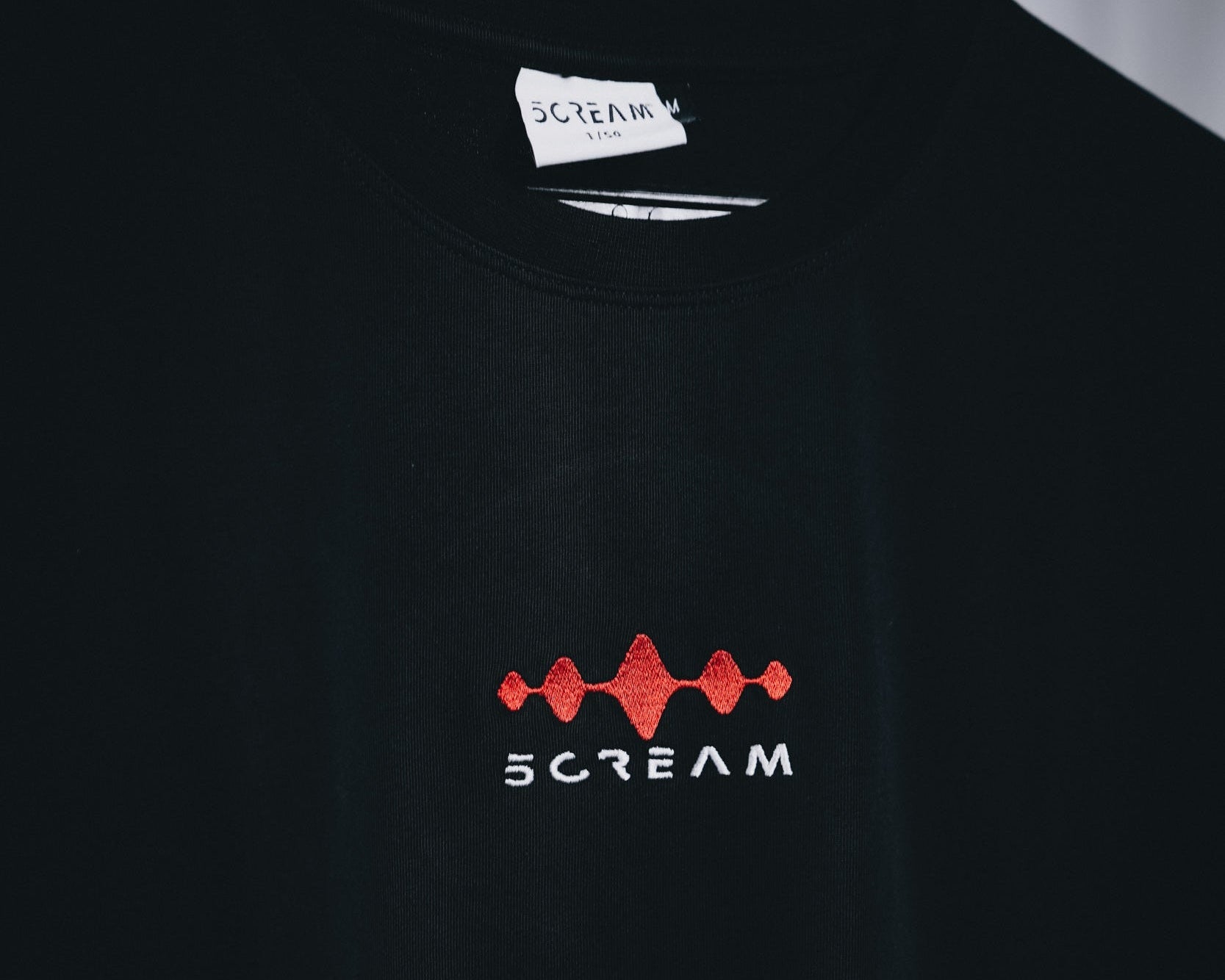 BLACK TEE / 00