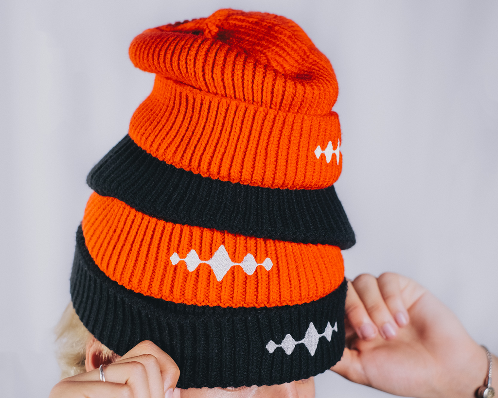 BLACK BEANIE / 00